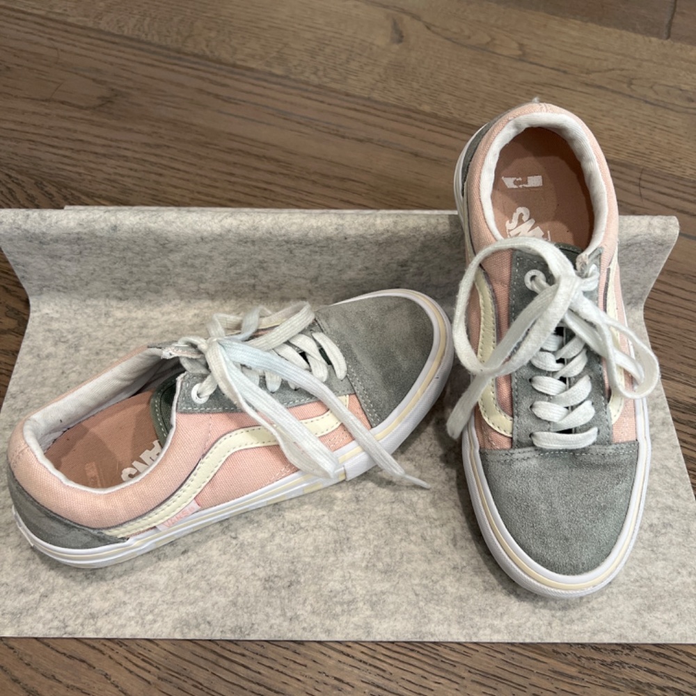 Vans women's sz 6.5 lot - Picture 3 of 10